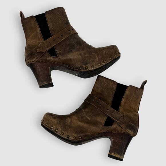 Dansko Brown Distressed Leather Studded Heeled Clog Boots Size 38 - Picture 2 of 9